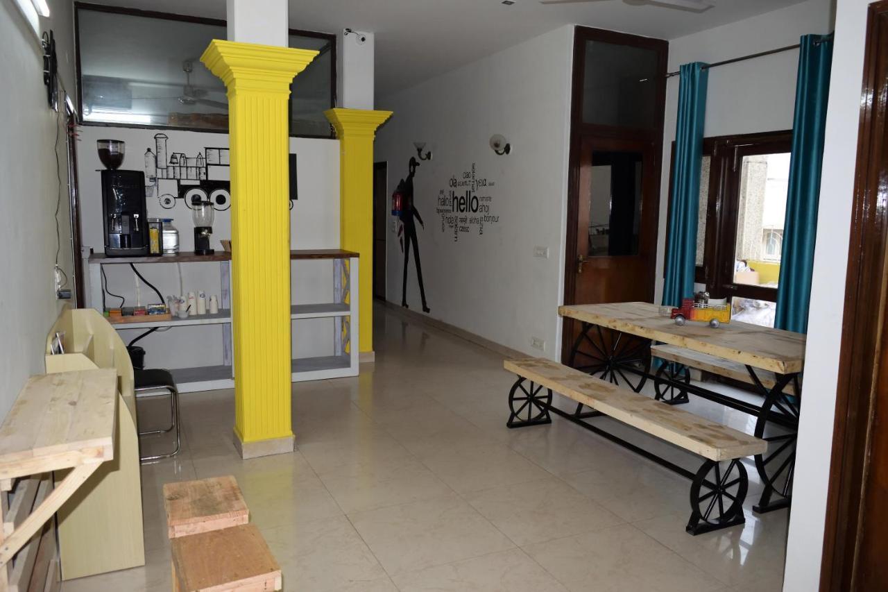 Bunkmates Hostel New Delhi Luaran gambar