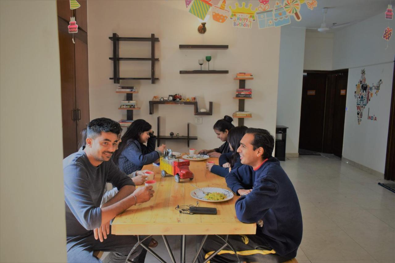 Bunkmates Hostel New Delhi Luaran gambar