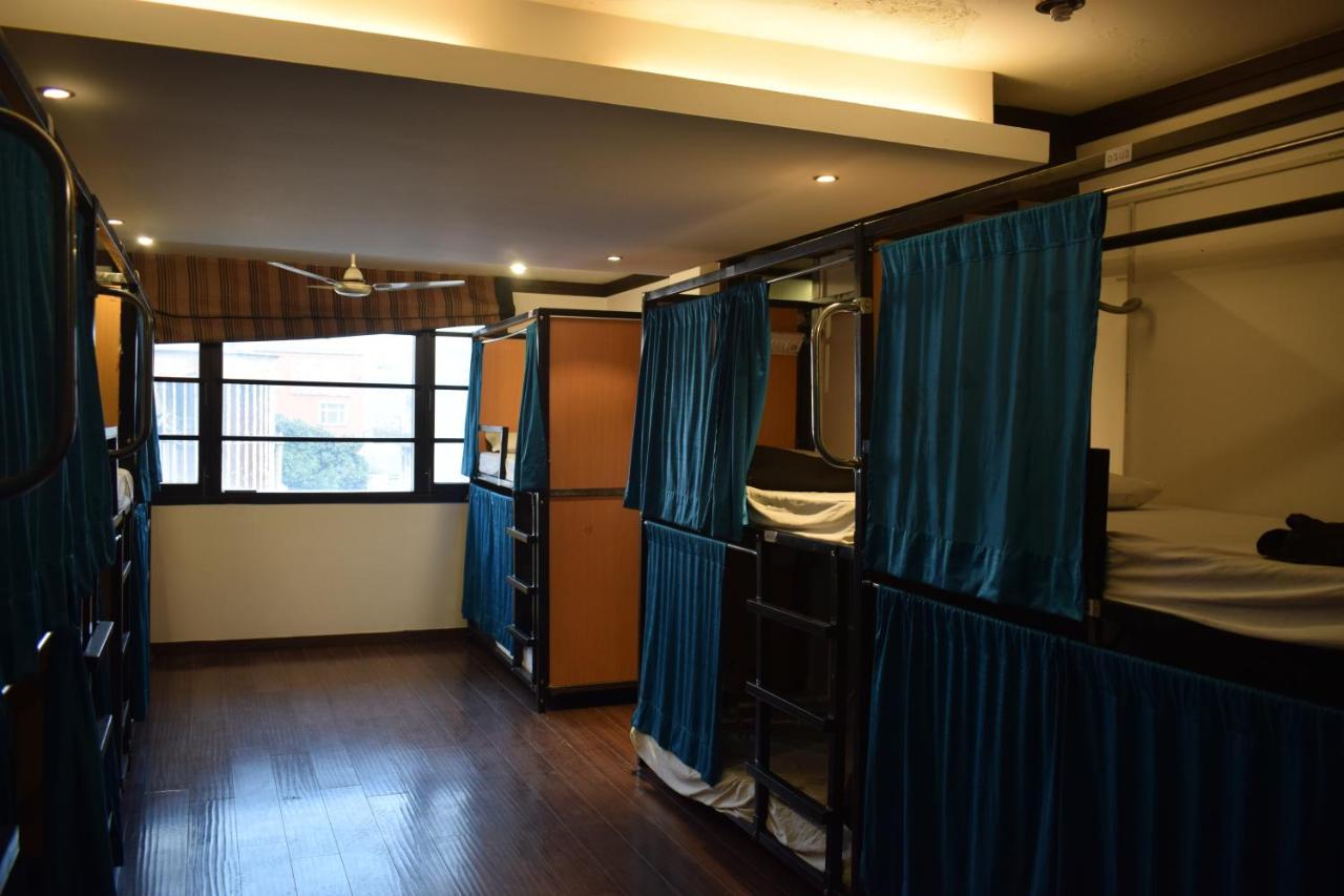 Bunkmates Hostel New Delhi Luaran gambar