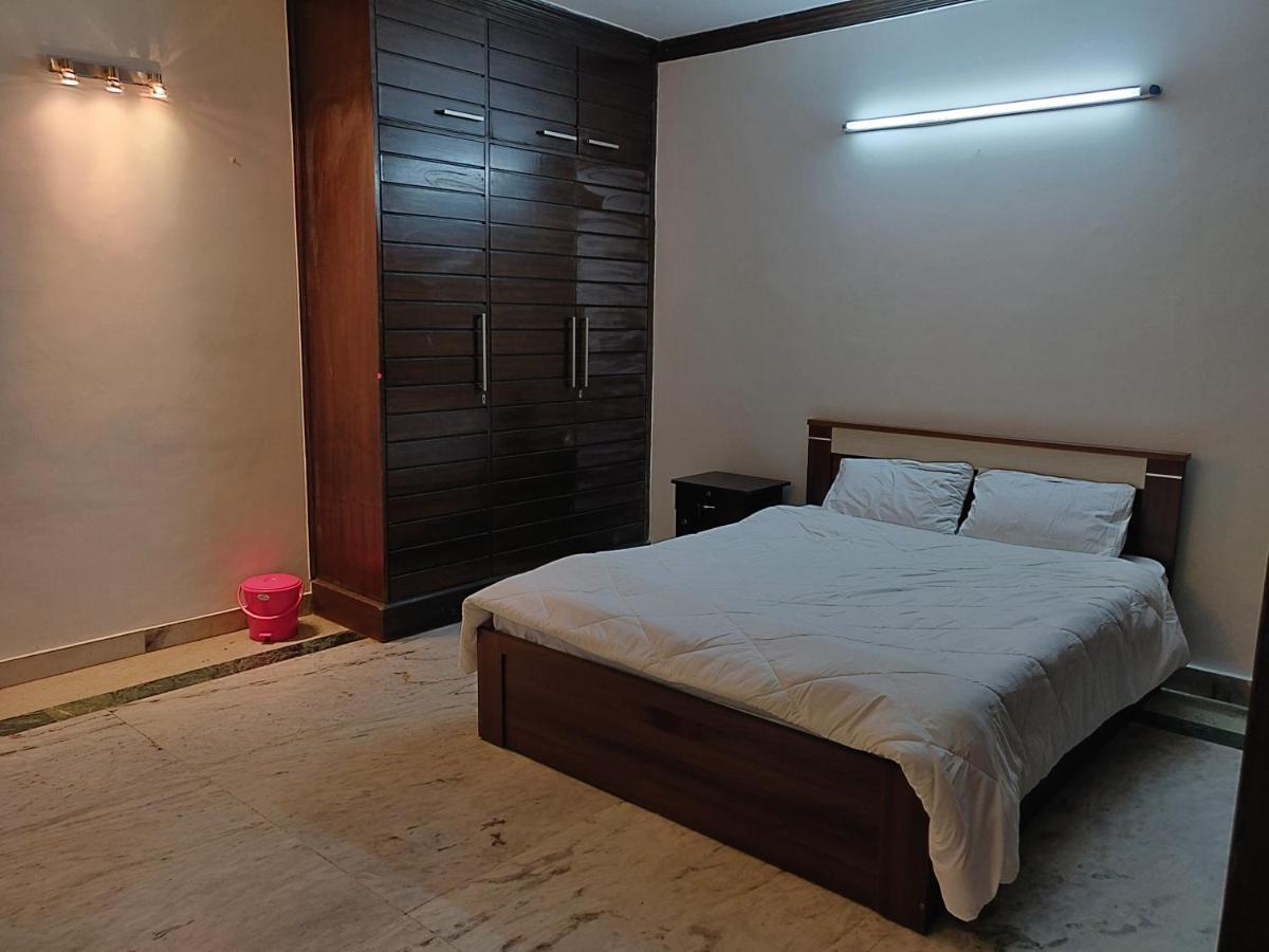 Bunkmates Hostel New Delhi Luaran gambar